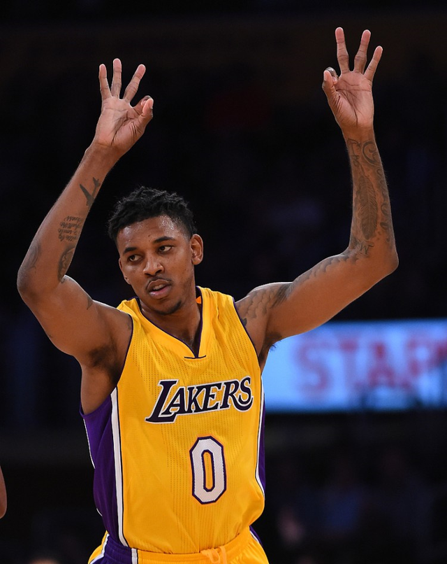 的清醒审视 的清醒审视